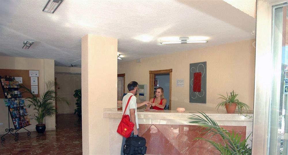 בנאלמדנה Apartamentos Doramar מראה חיצוני תמונה